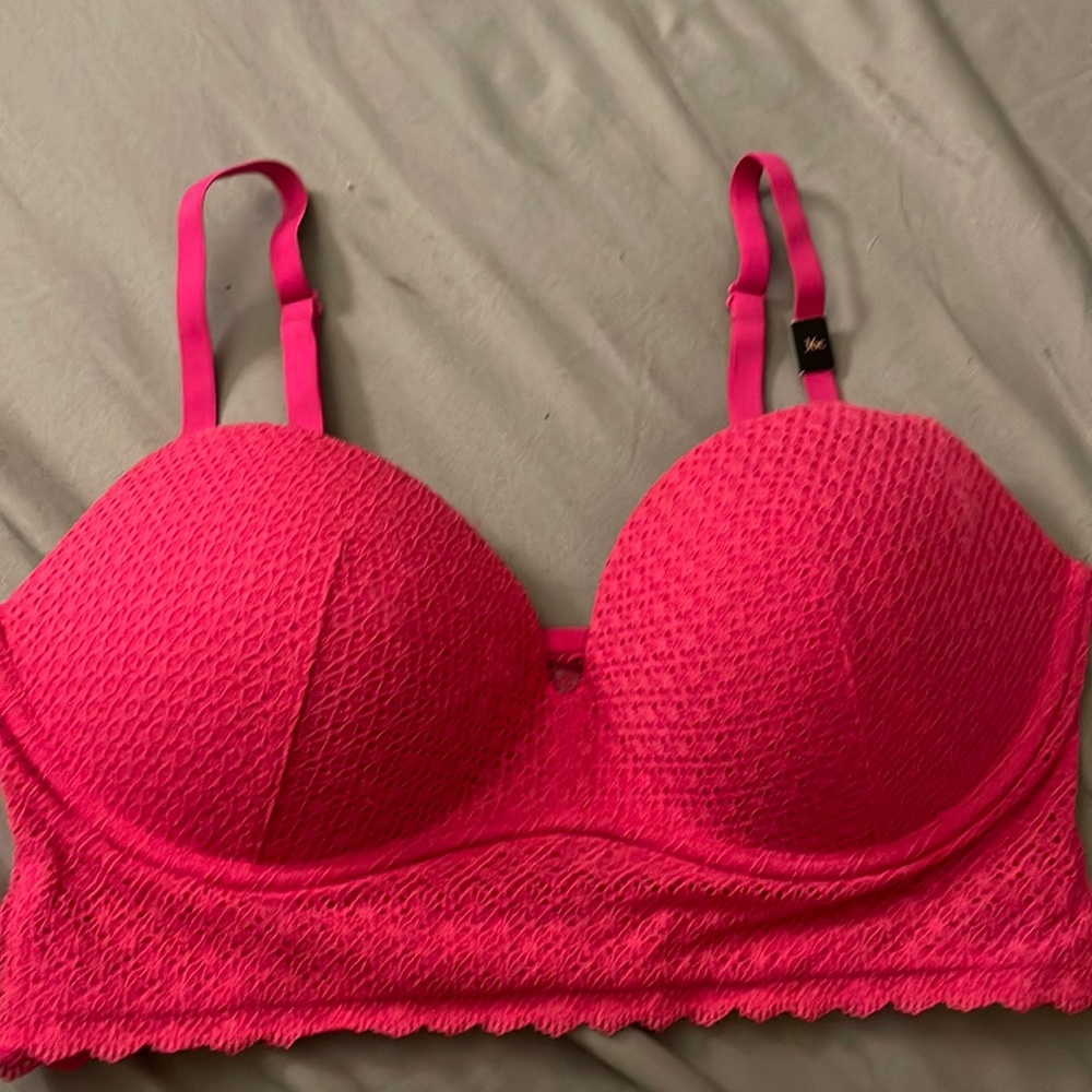 Body by Victoria Secert 36C